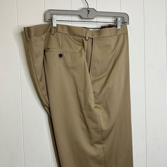 Haggar Men's Size 44x36 Premium Khaki Classic Fit No Iron Pants Trousers - Picture 4 of 15